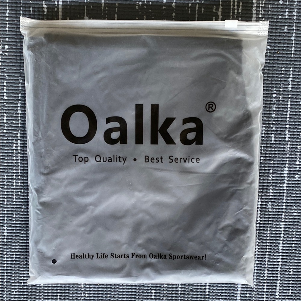 Oalka Yoga Shorts - Picture 3 of 10